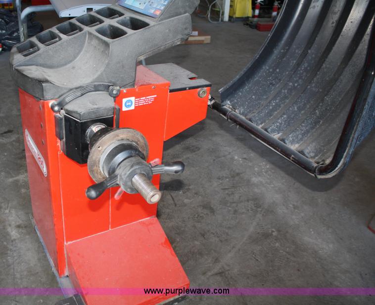 image for item A2359 Accuturn 1200 wheel balancer