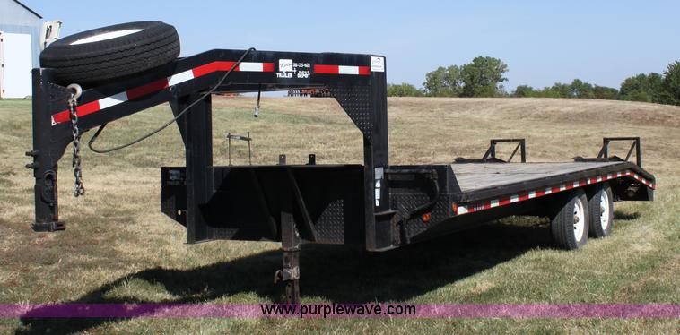 image for item A2816 2000 Rollins tandem axle goose neck trailer