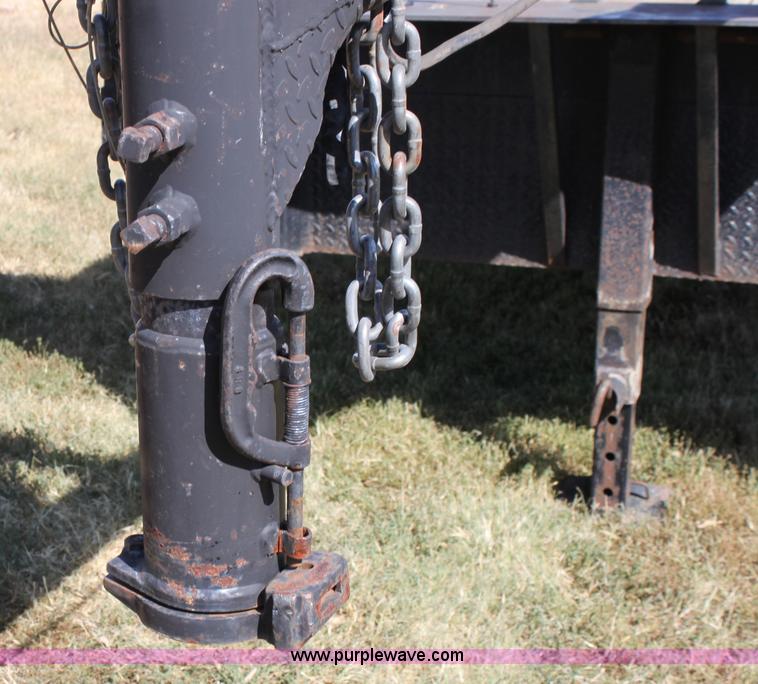 image for item A2816 2000 Rollins tandem axle goose neck trailer