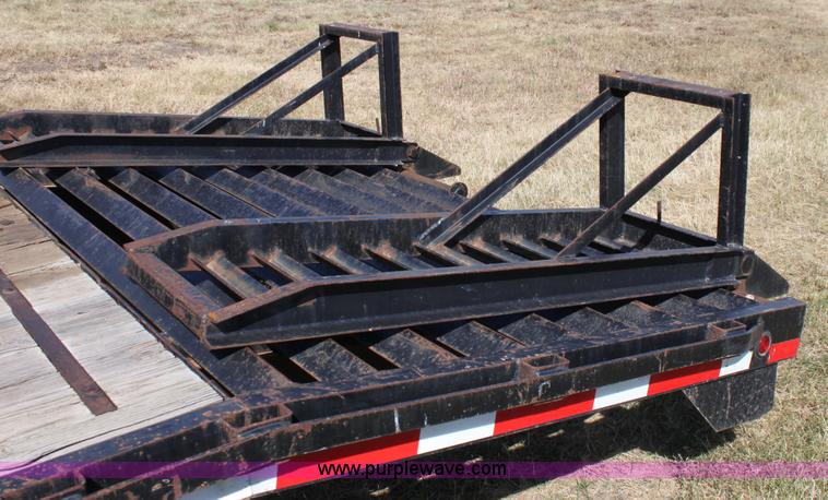 image for item A2816 2000 Rollins tandem axle goose neck trailer