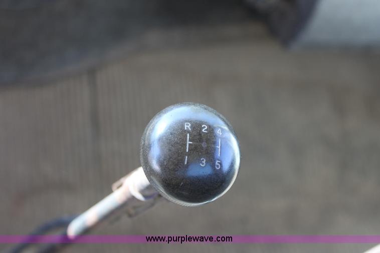 image for item A2817 1982 Ford LN800 semi truck