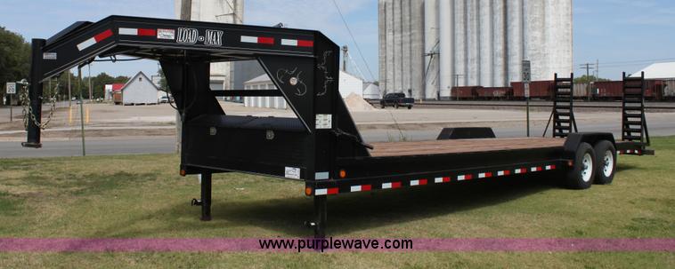 image for item A2825 2007 Load Max tandem axle goose neck trailer