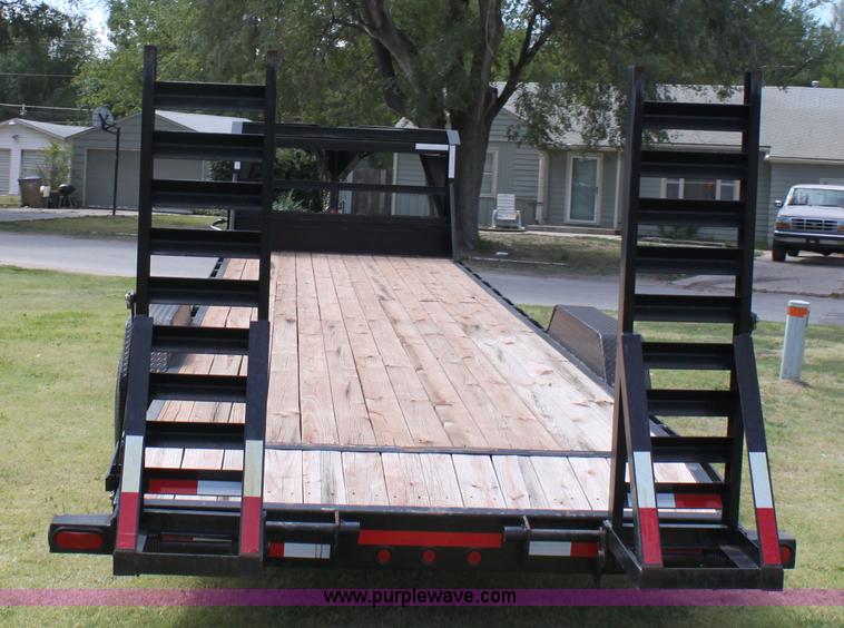 image for item A2825 2007 Load Max tandem axle goose neck trailer