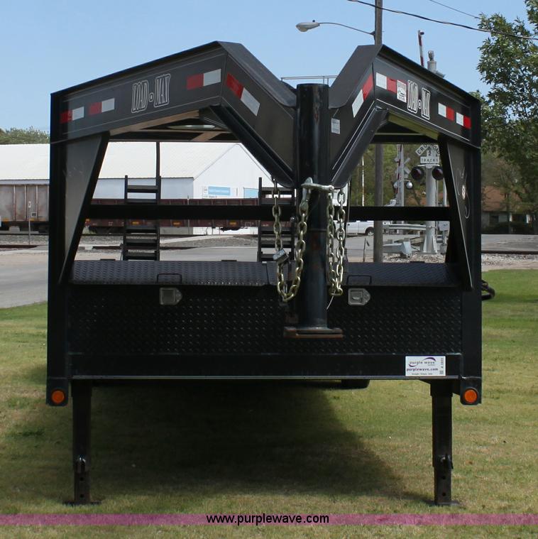 image for item A2825 2007 Load Max tandem axle goose neck trailer