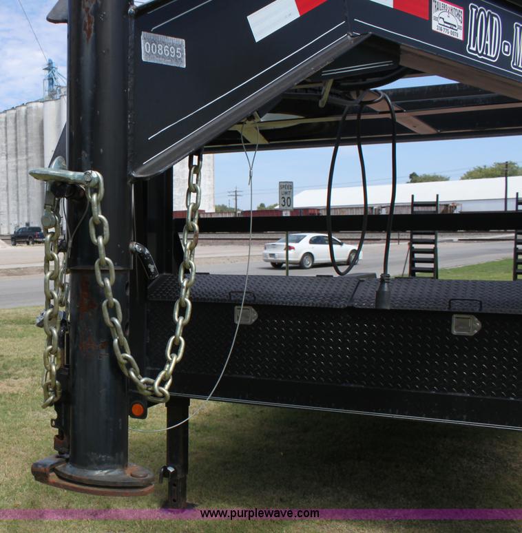 image for item A2825 2007 Load Max tandem axle goose neck trailer