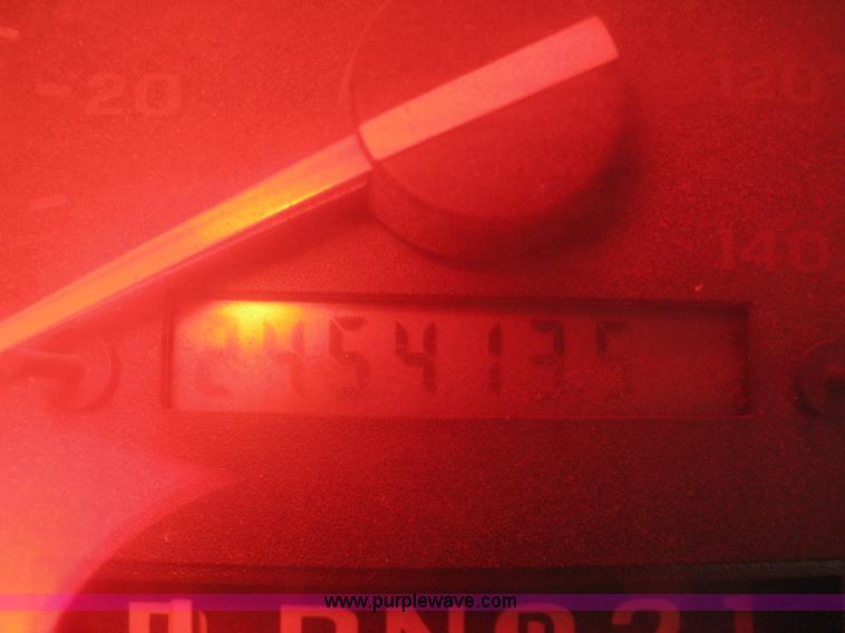 image for item A4367 1994 Ford F150 XL pickup truck