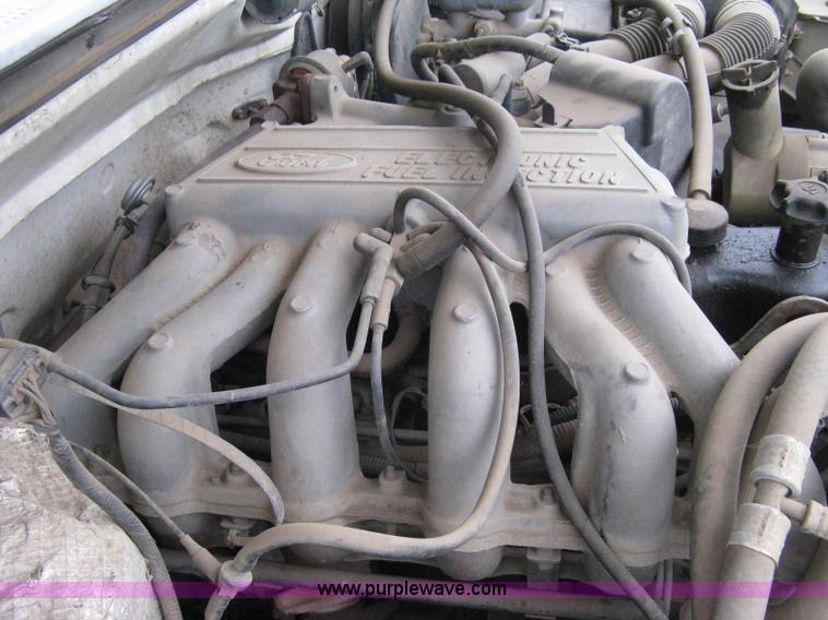 image for item A4367 1994 Ford F150 XL pickup truck