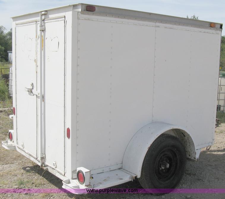 image for item A4372 1980 Fruehauf 8' cargo trailer