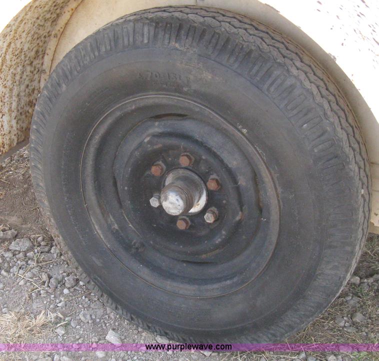 image for item A4372 1980 Fruehauf 8' cargo trailer