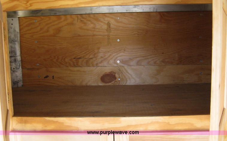 image for item A4372 1980 Fruehauf 8' cargo trailer