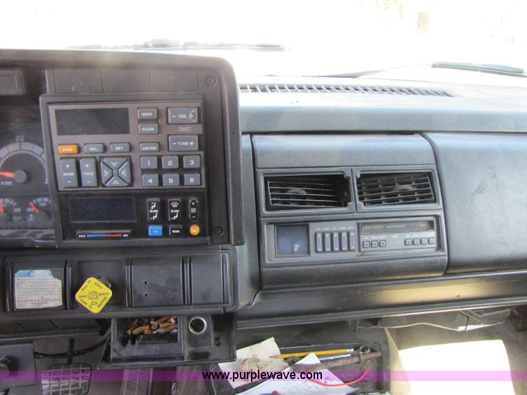 image for item A5029 1994 Chevrolet Kodiak rollback truck