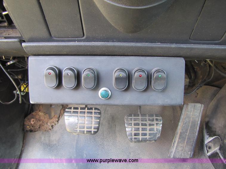 image for item A5029 1994 Chevrolet Kodiak rollback truck