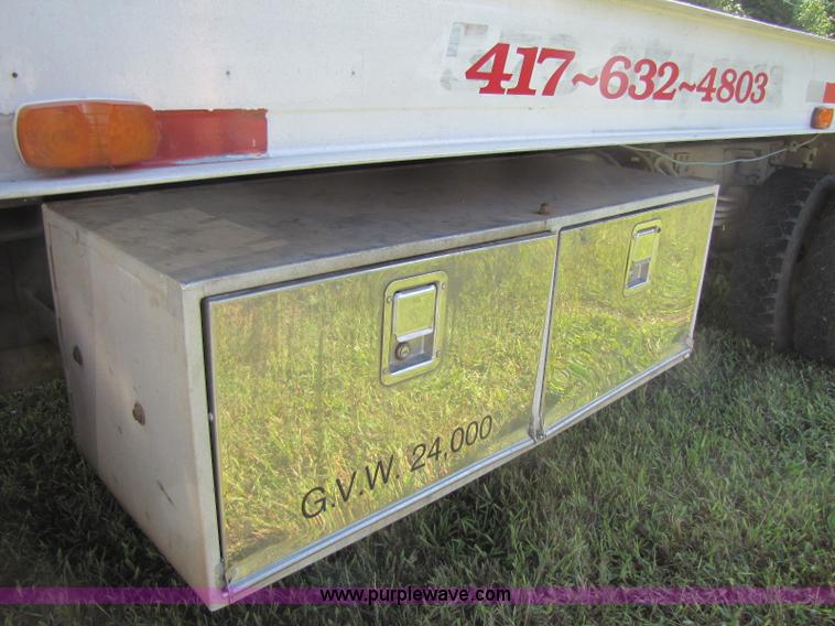 image for item A5029 1994 Chevrolet Kodiak rollback truck