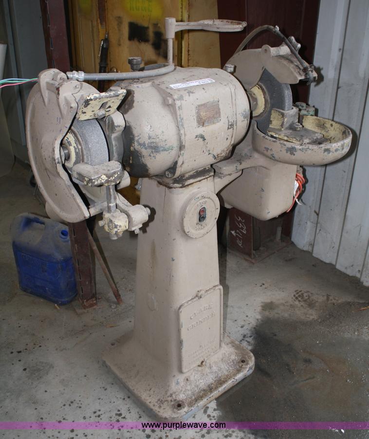 image for item B9253 Clark pedestal grinder