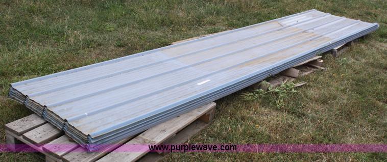 image for item B9256 (34) sheets of ribbed tin