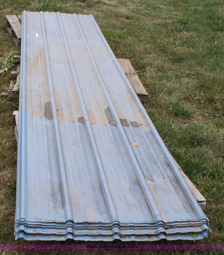 image for item B9256 (34) sheets of ribbed tin