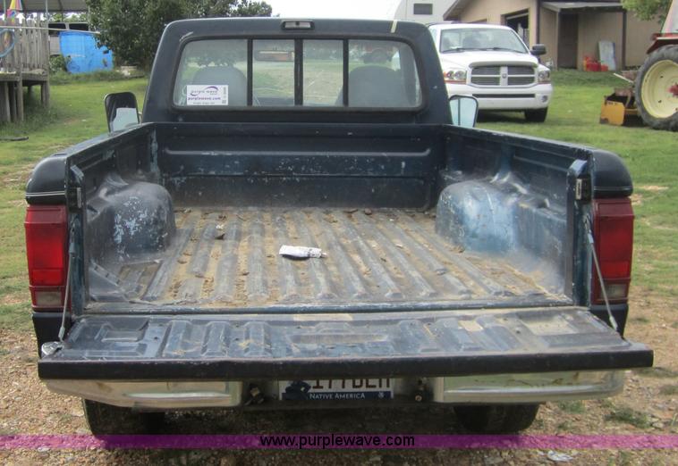 image for item C5008 1991 Ford Ranger XLT pickup truck