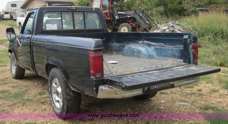 image for item C5008 1991 Ford Ranger XLT pickup truck