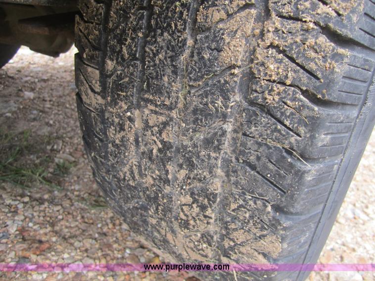 image for item C5008 1991 Ford Ranger XLT pickup truck