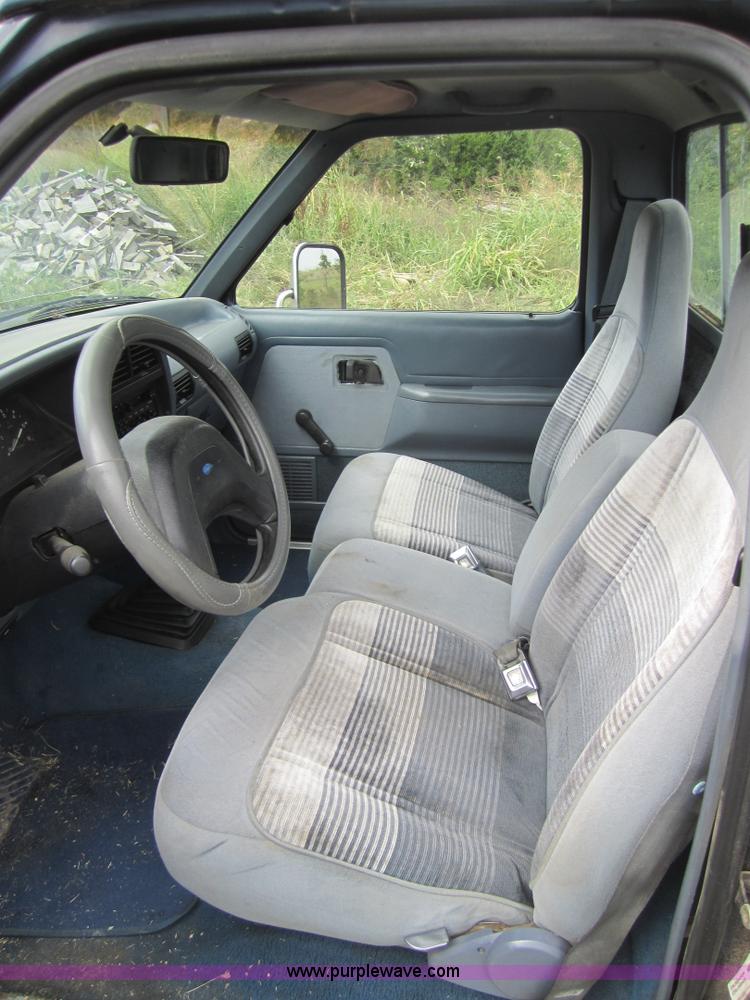 image for item C5008 1991 Ford Ranger XLT pickup truck