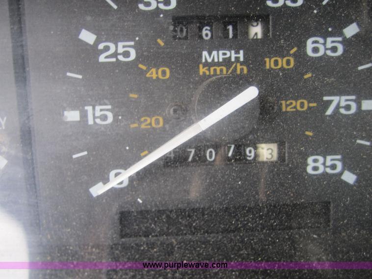 image for item C5008 1991 Ford Ranger XLT pickup truck