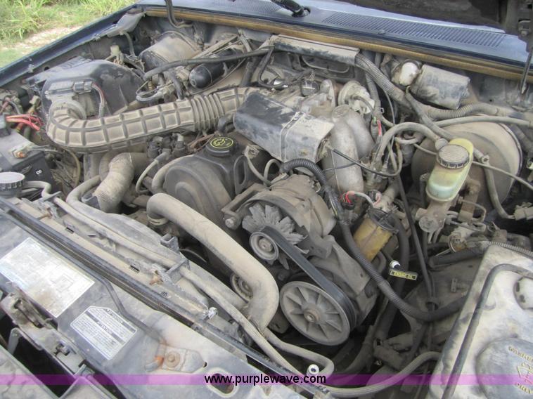 image for item C5008 1991 Ford Ranger XLT pickup truck