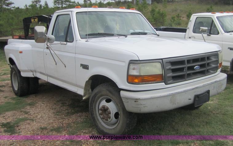 image for item C5009 1995 Ford F350 XL pickup truck