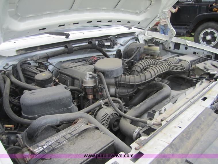 image for item C5010 1995 Ford F250 XL pickup truck