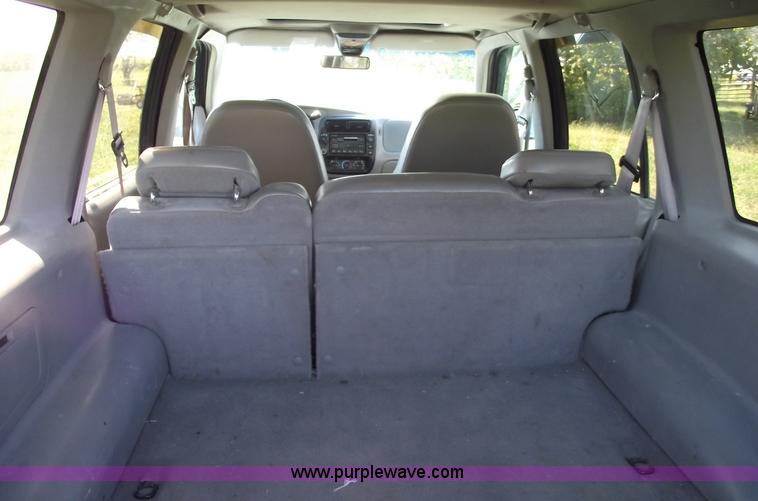 image for item C5529 1996 Ford Explorer XLT SUV