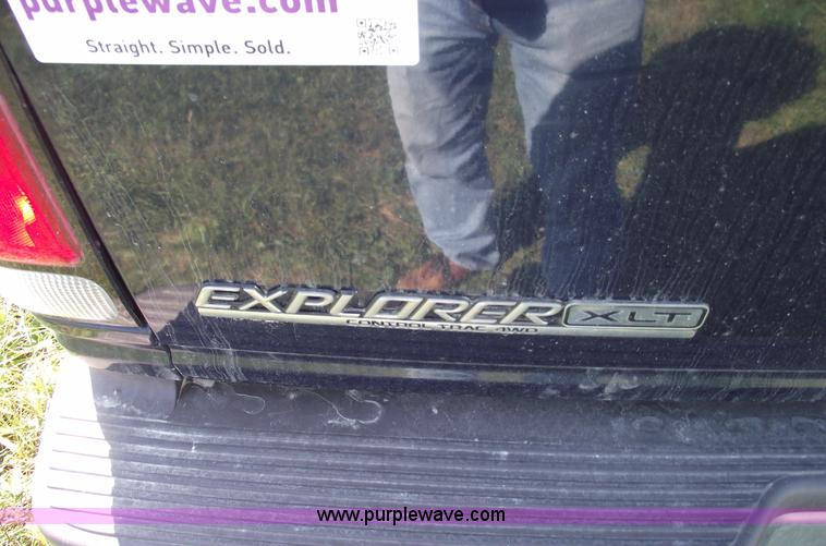 image for item C5529 1996 Ford Explorer XLT SUV