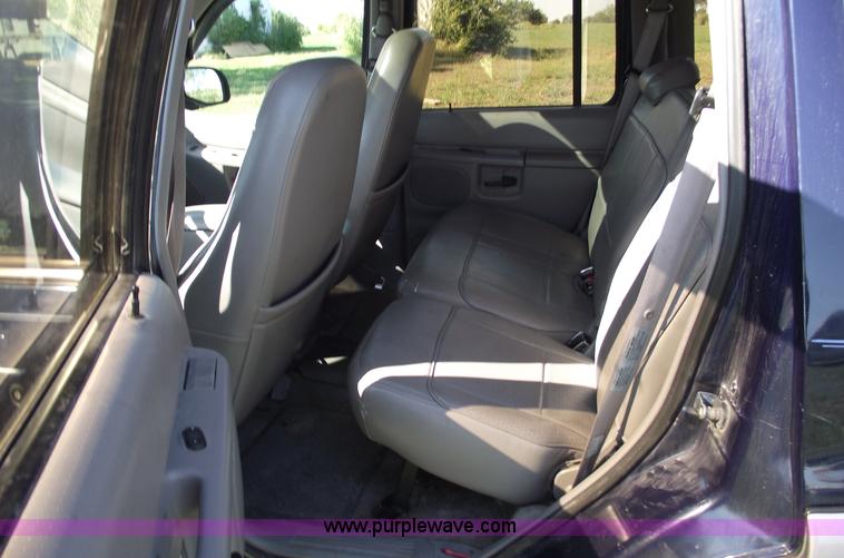 image for item C5529 1996 Ford Explorer XLT SUV