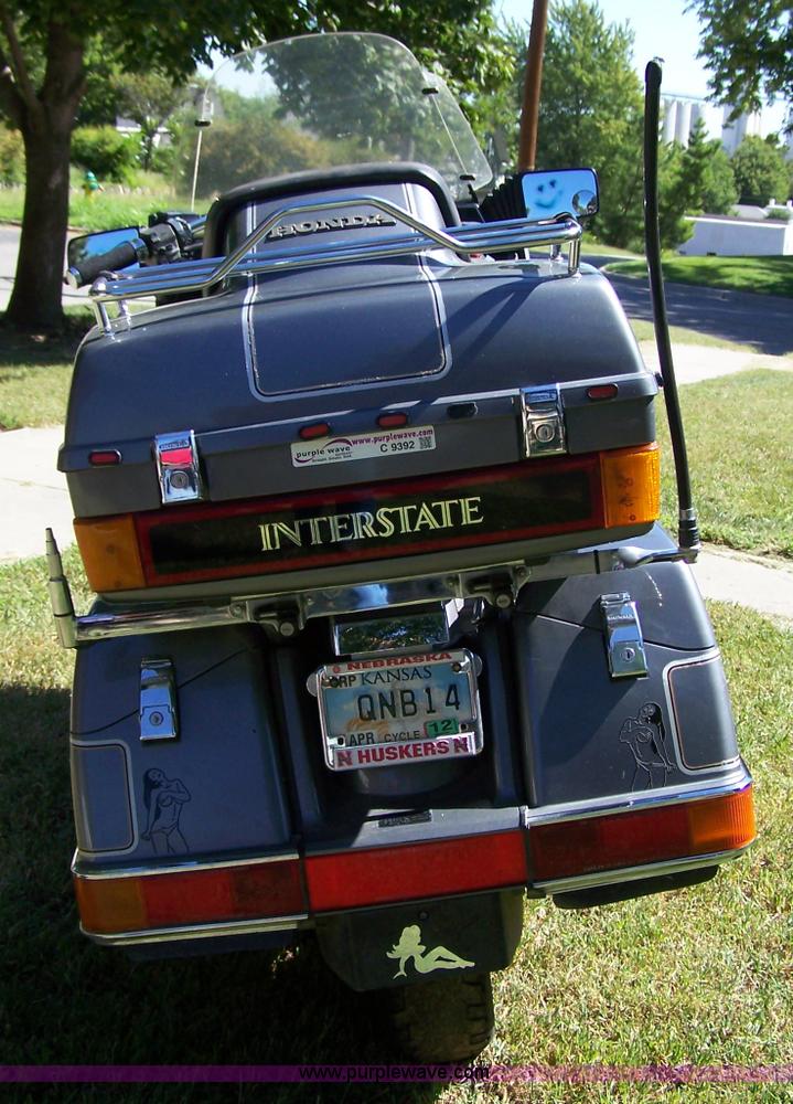 image for item C9392 1984 Honda Goldwing GL 1200 motorcycle