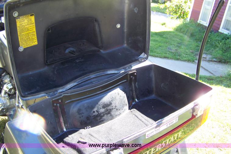 image for item C9392 1984 Honda Goldwing GL 1200 motorcycle