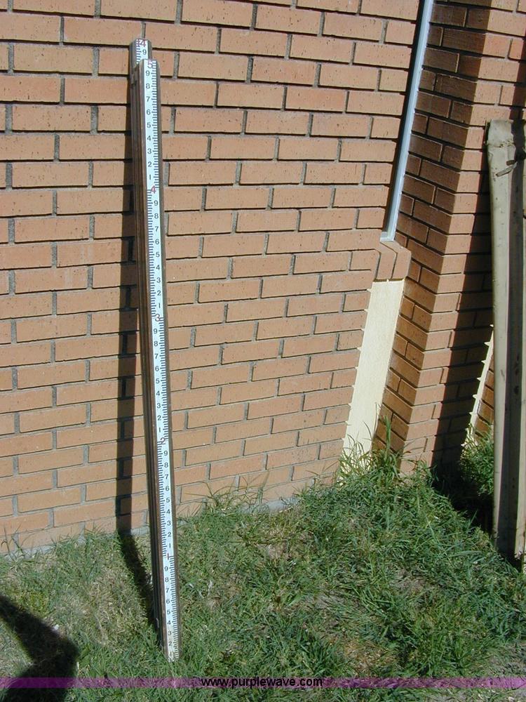 image for item A1277 14' level rod