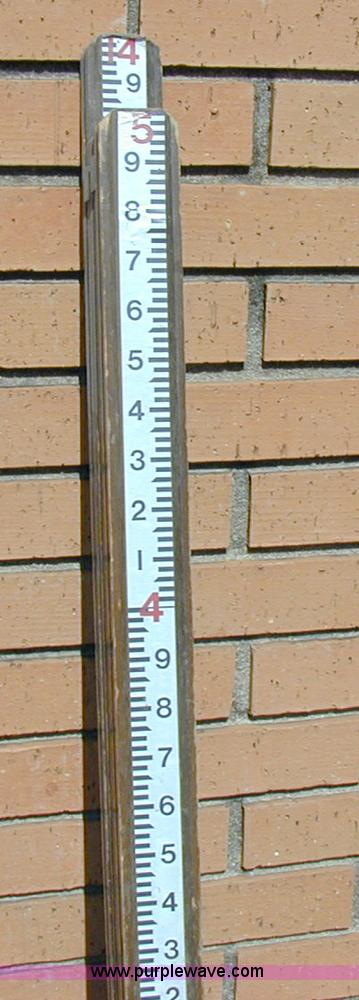 image for item A1277 14' level rod