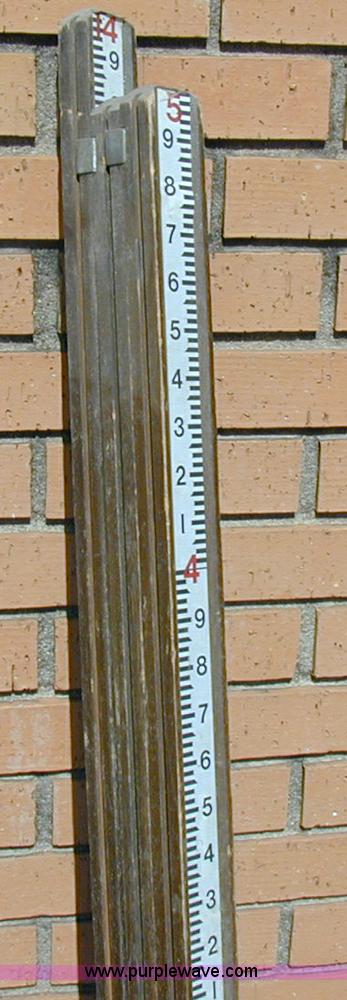 image for item A1277 14' level rod