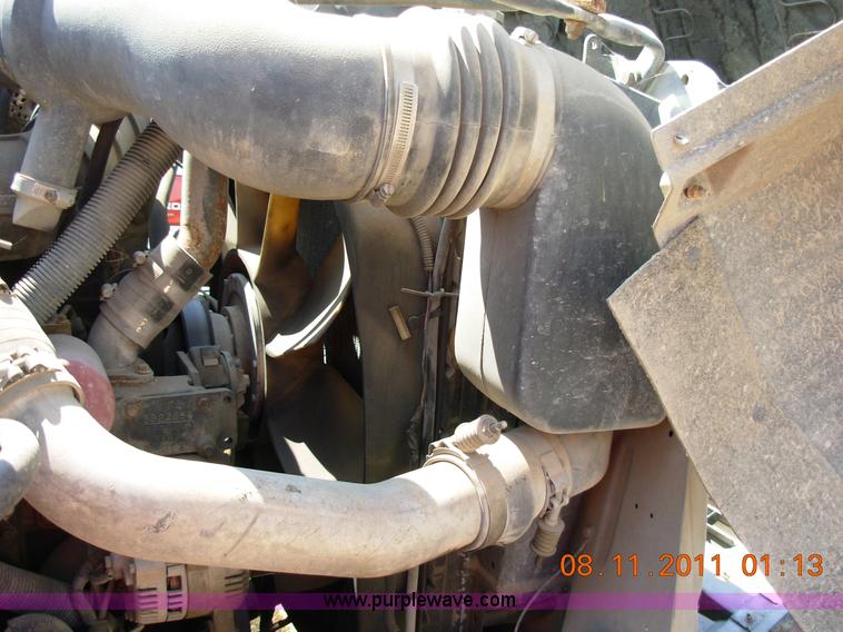 image for item A1300 1994 Ford F800 truck cab and chassis