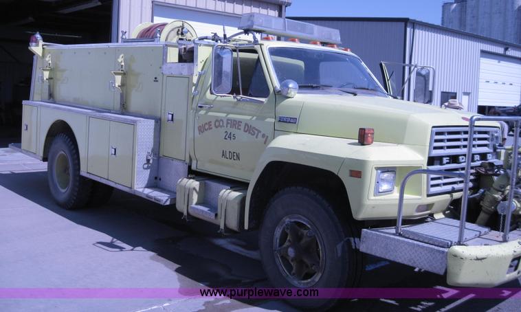 image for item A1328 1980 Ford F700 firetruck