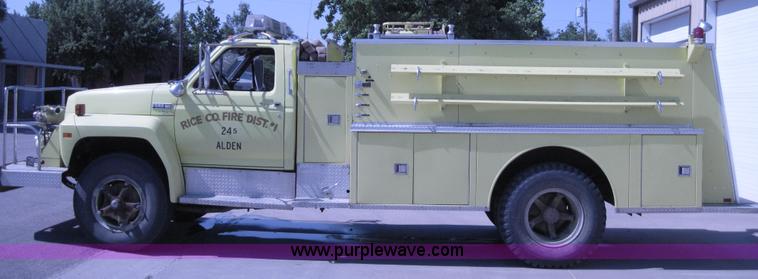 image for item A1328 1980 Ford F700 firetruck