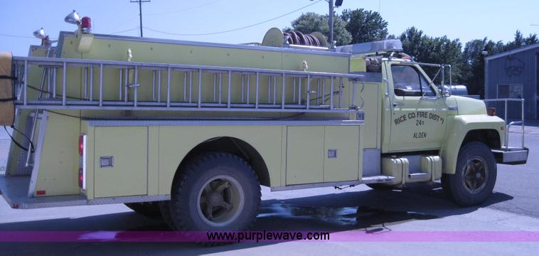 image for item A1328 1980 Ford F700 firetruck
