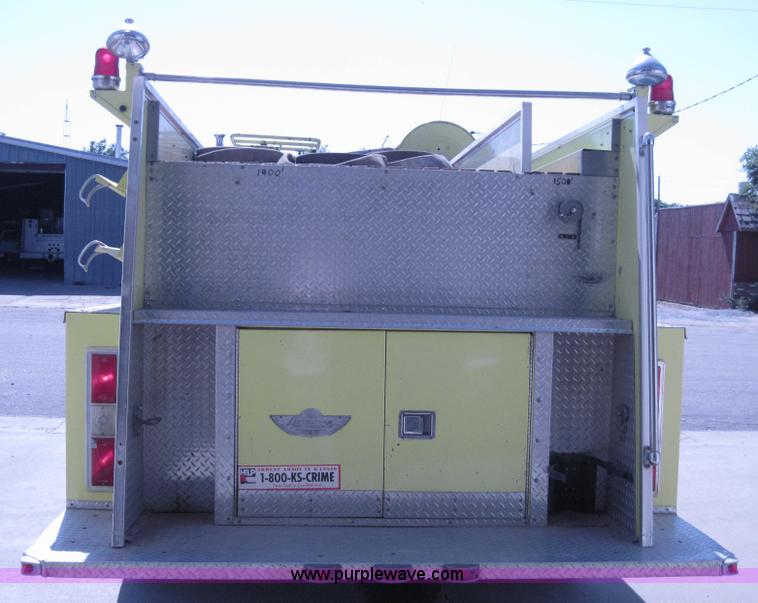 image for item A1328 1980 Ford F700 firetruck