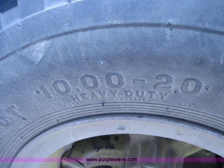 image for item A1328 1980 Ford F700 firetruck