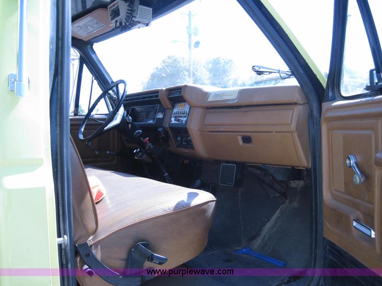 image for item A1328 1980 Ford F700 firetruck