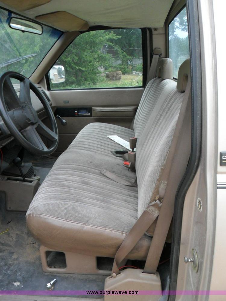 image for item A1337 1992 Chevrolet Cheyenne 2500 pickup truck