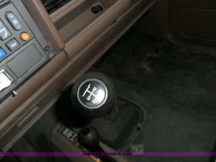 image for item A1337 1992 Chevrolet Cheyenne 2500 pickup truck