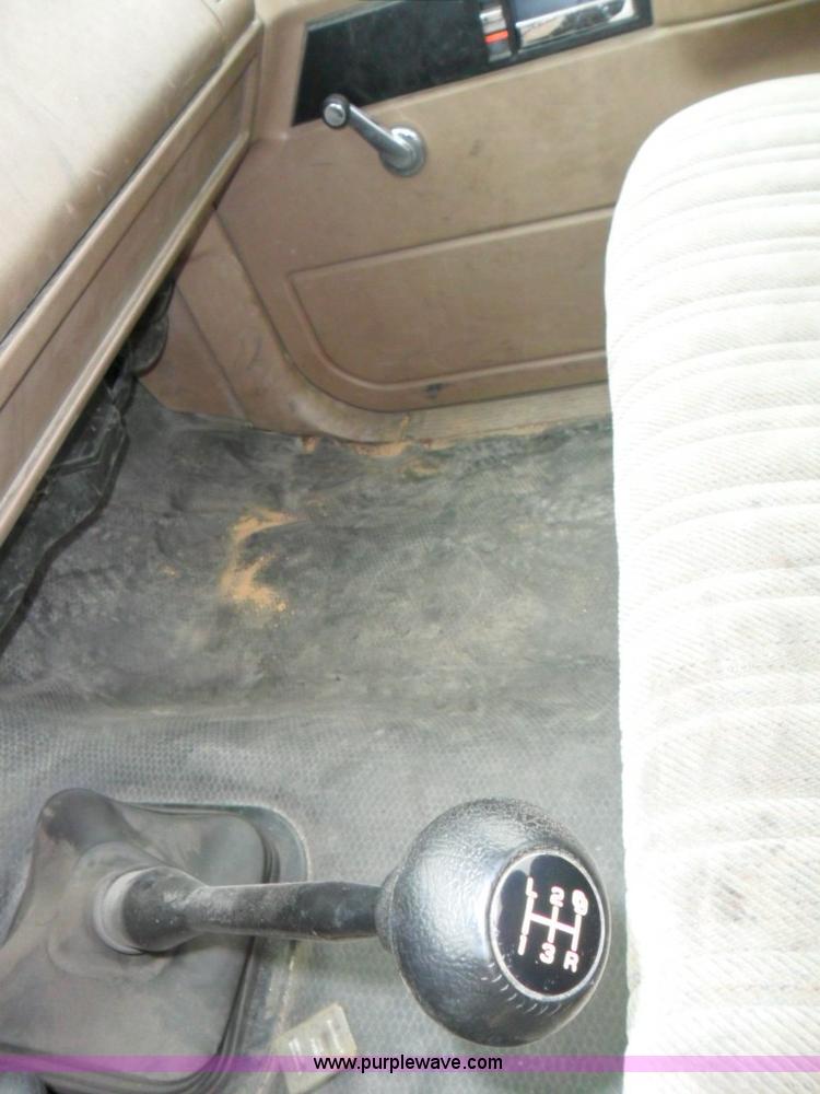 image for item A1337 1992 Chevrolet Cheyenne 2500 pickup truck