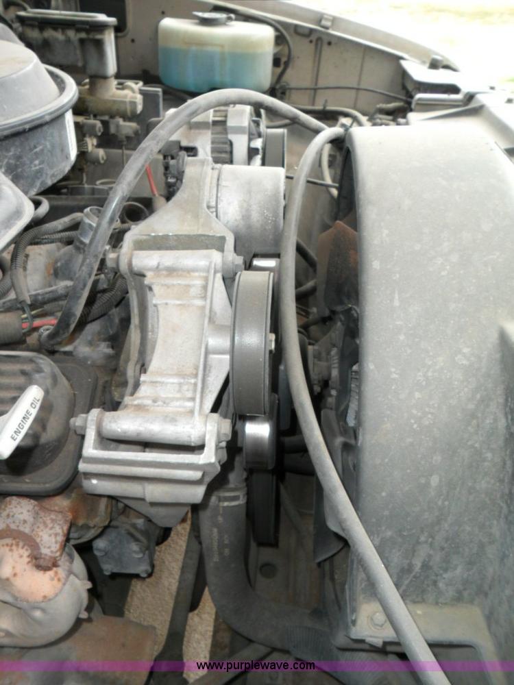 image for item A1337 1992 Chevrolet Cheyenne 2500 pickup truck