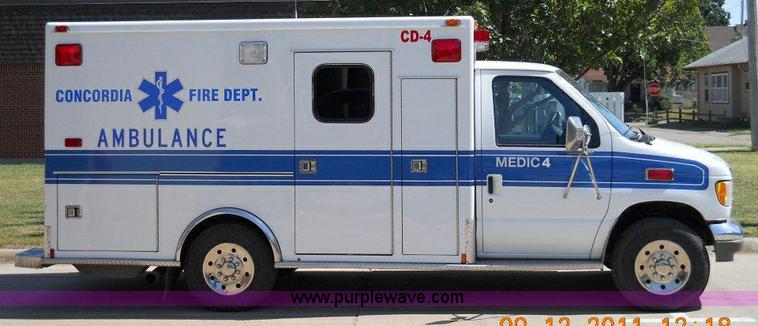 image for item A1349 1995 Ford E350 ambulance