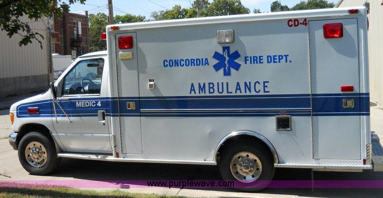 image for item A1349 1995 Ford E350 ambulance