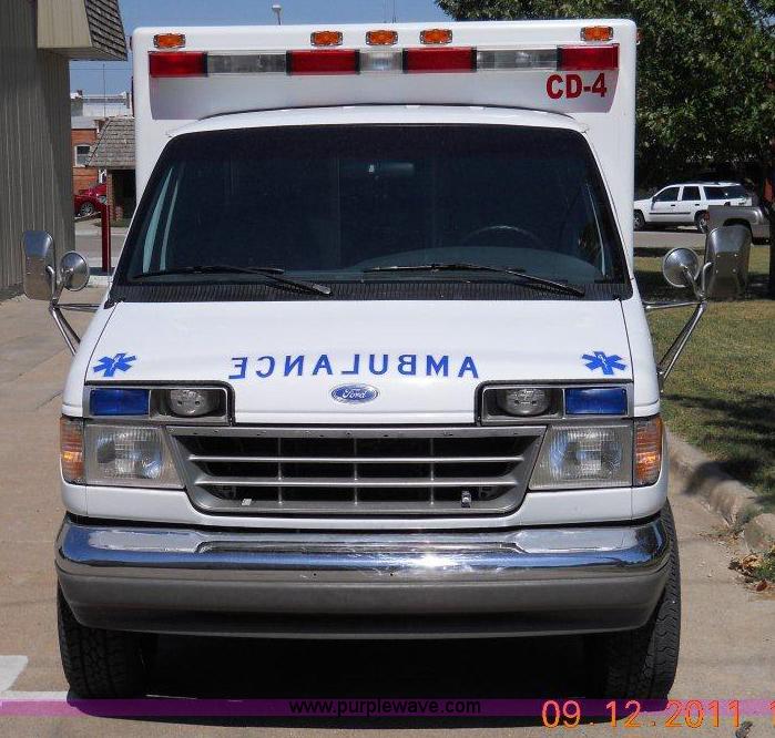 image for item A1349 1995 Ford E350 ambulance
